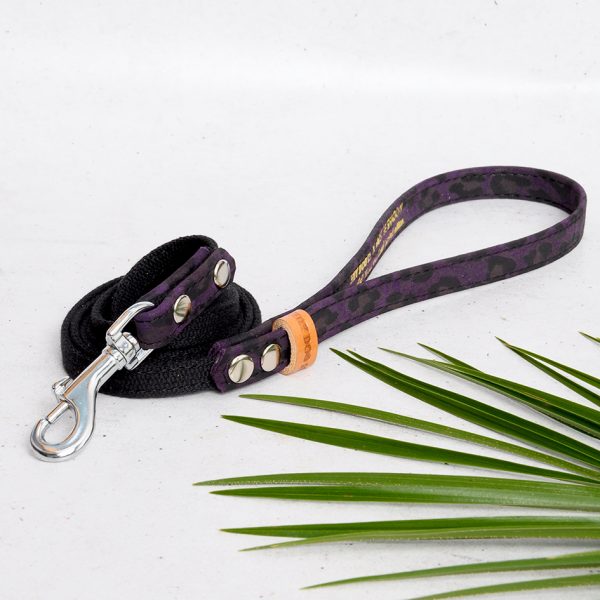 Purple Leopard leash XS